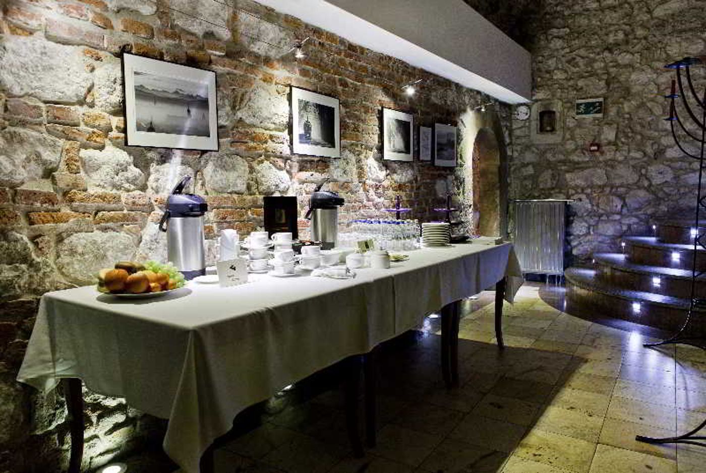 Senacki-Restaurant-13