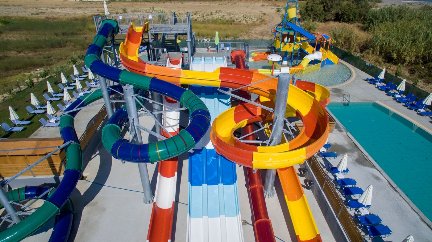 Selini-Suites-Sports-and-Entertainment-17