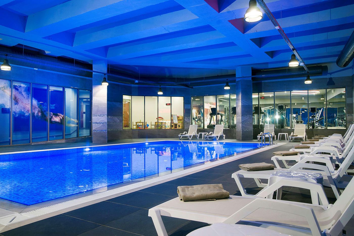 Radisson Residences Vadistanbul-Turkey-Istanbul-Pool-10
