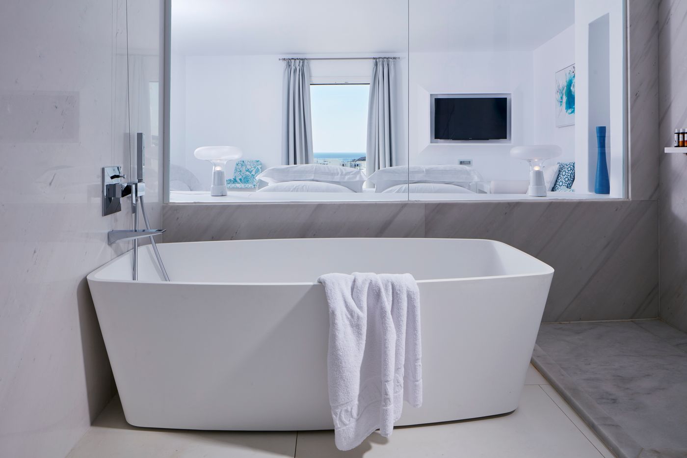 Myconian-Ambassador-Hotel-Relais---Chateaux-Hotel-Room-38