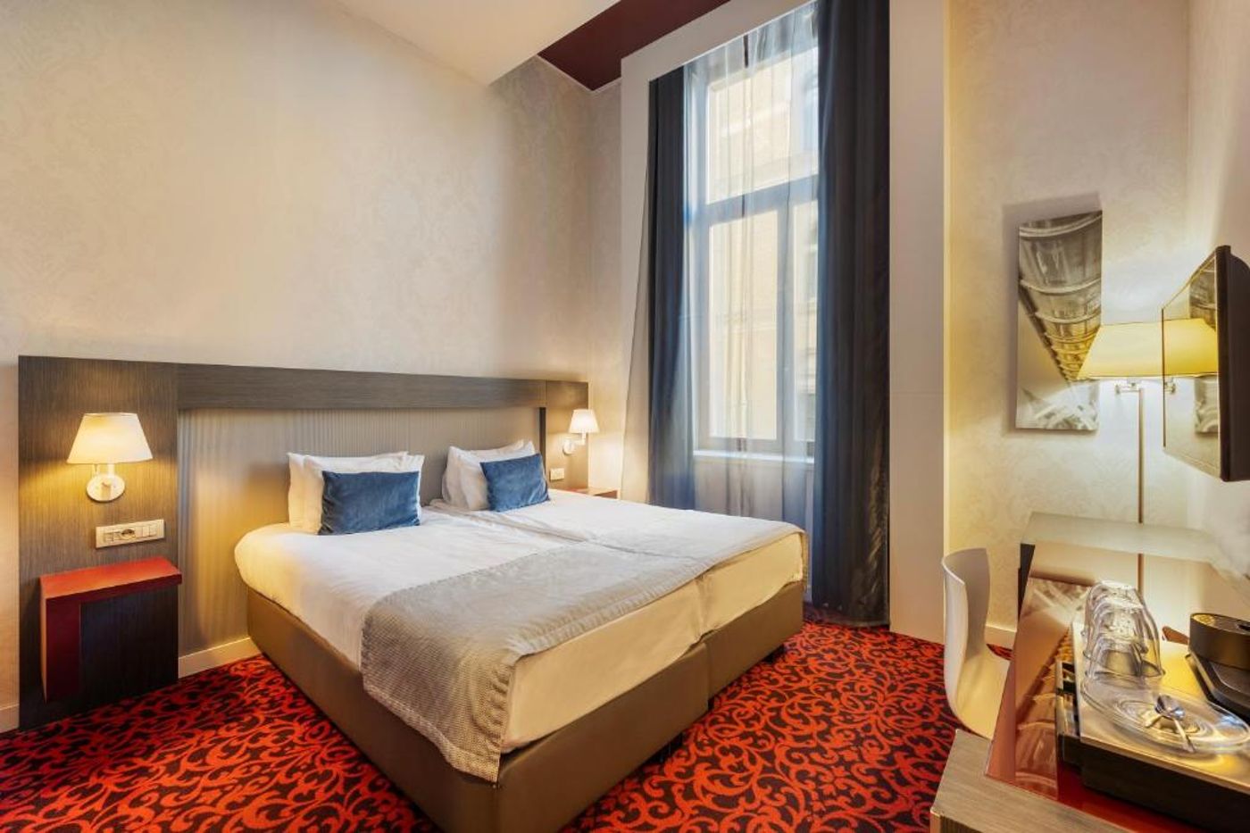 Eurostars-Palazzo-Zichy-Room-30