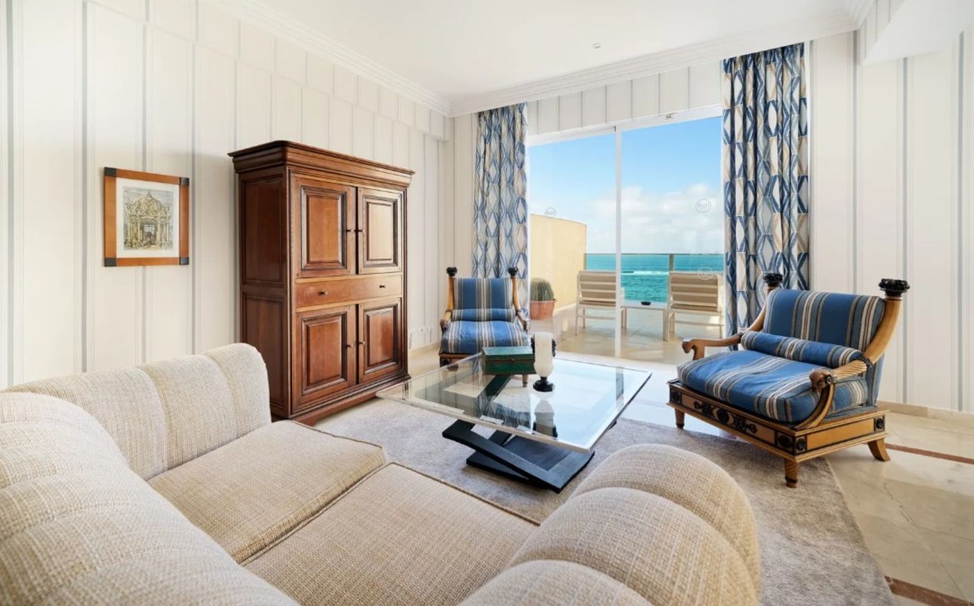 Bull-Reina-Isabel---Spa-Room-15