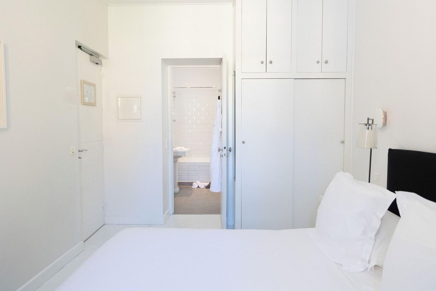 White-1921-Saint-Tropez-Room-17