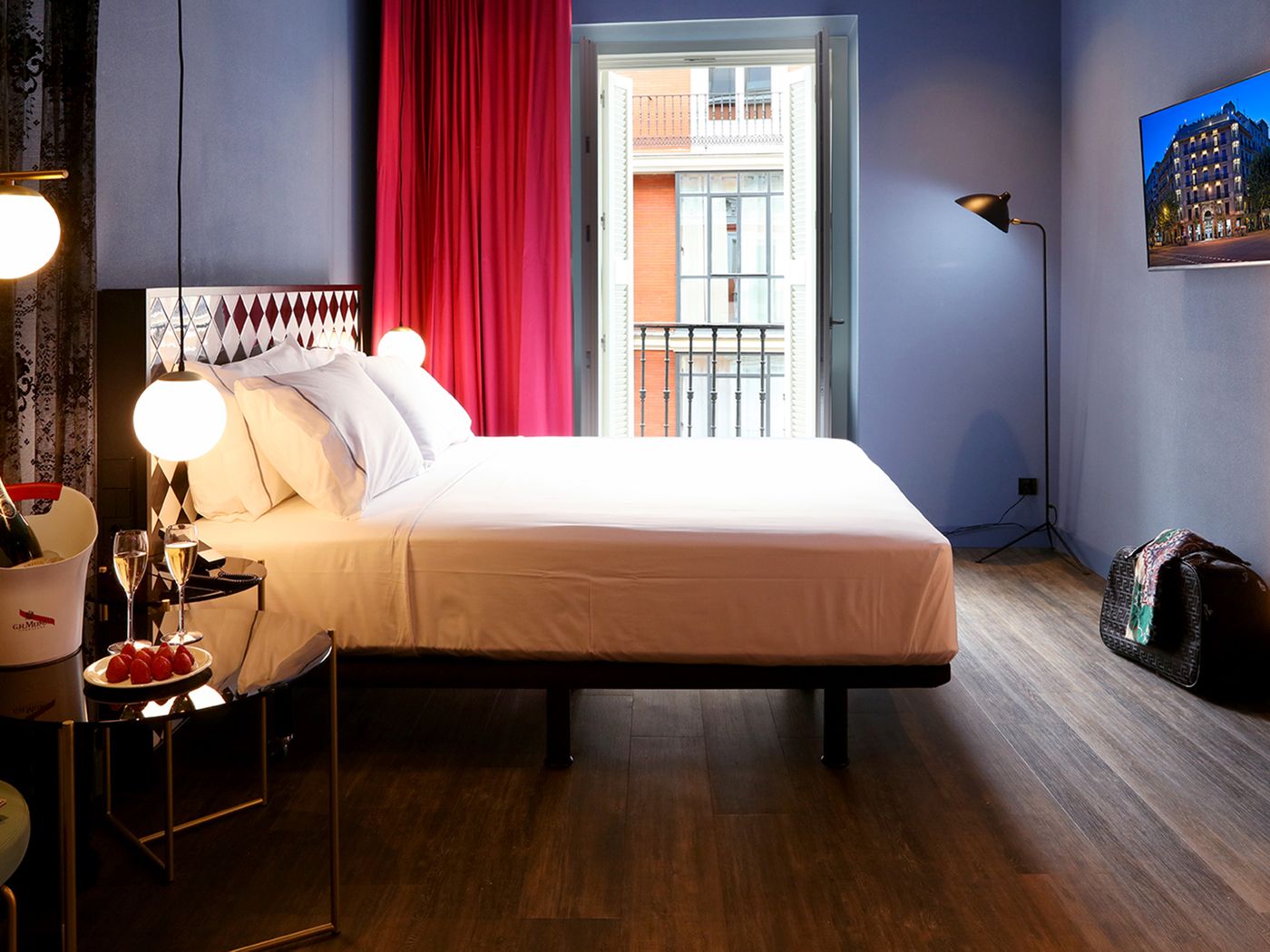 Axel-Hotel-Madrid---Adults-Only-Room-23