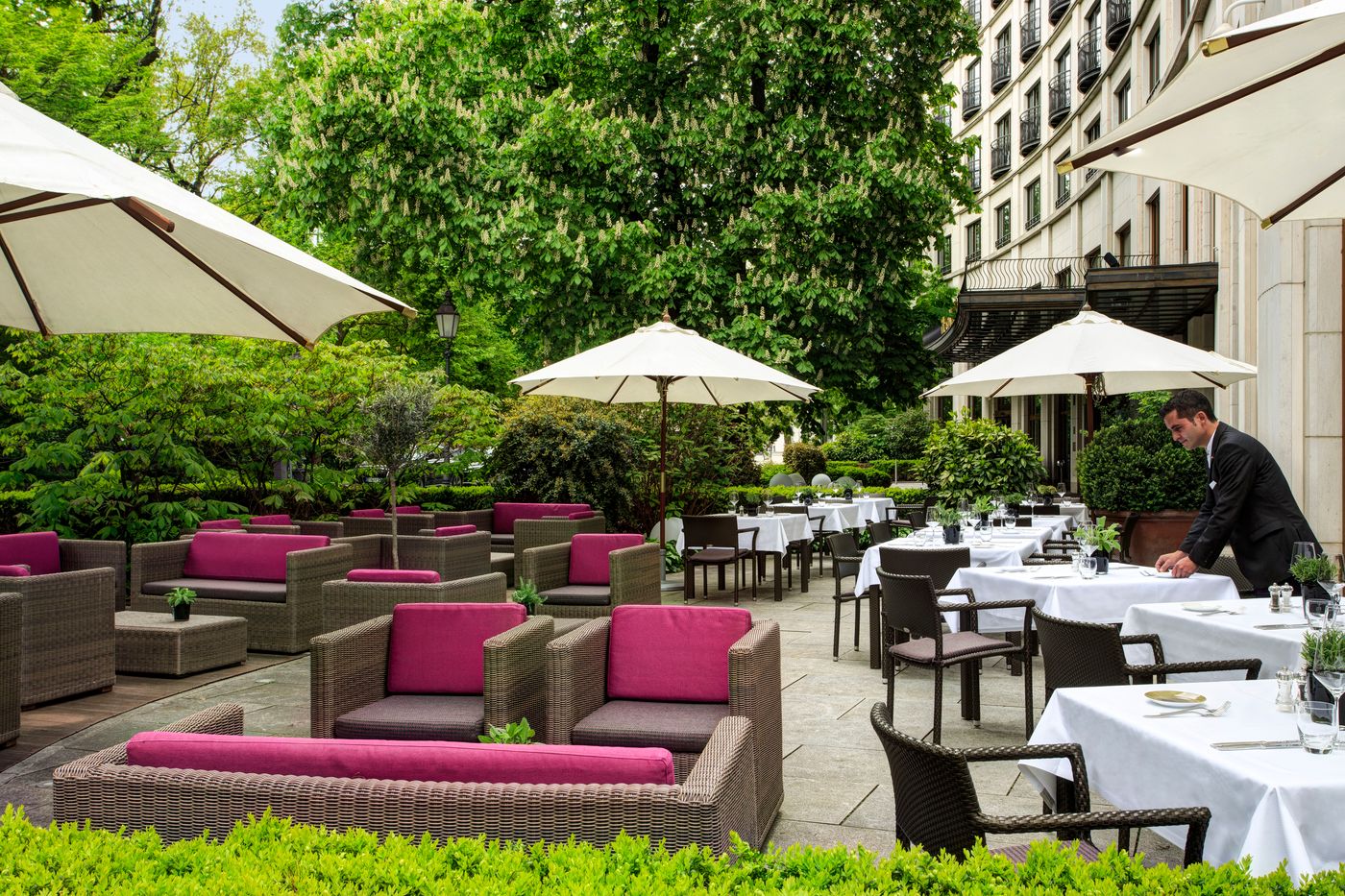 The-Charles-Hotel-Terrace-48