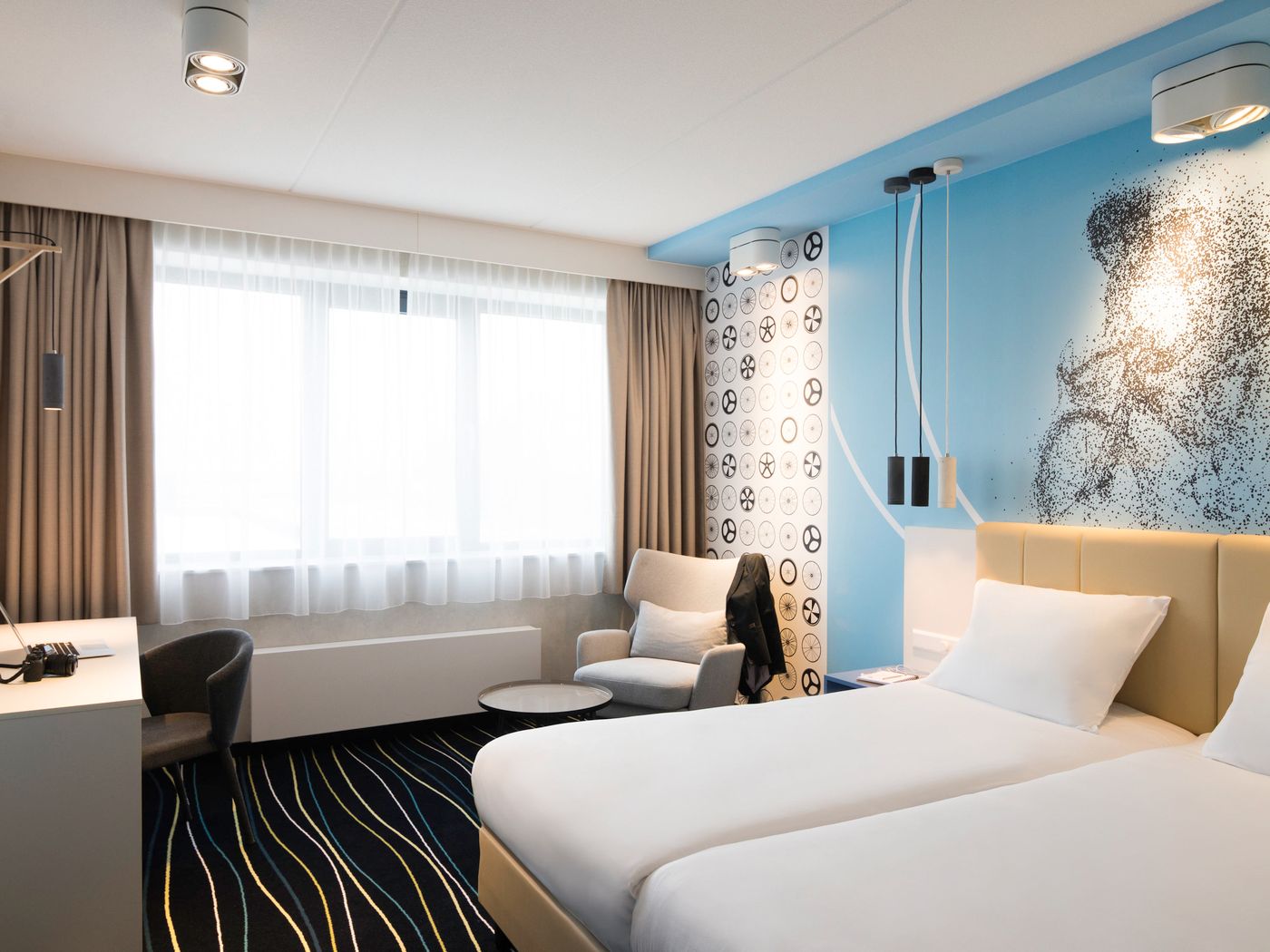 ibis-Styles-Haarlem-City-Room-7