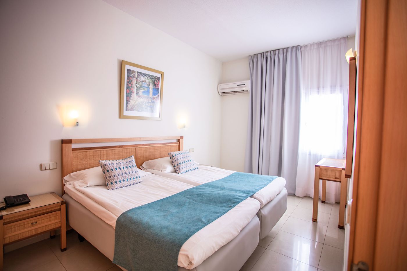 Servatur Sunsuite Royal