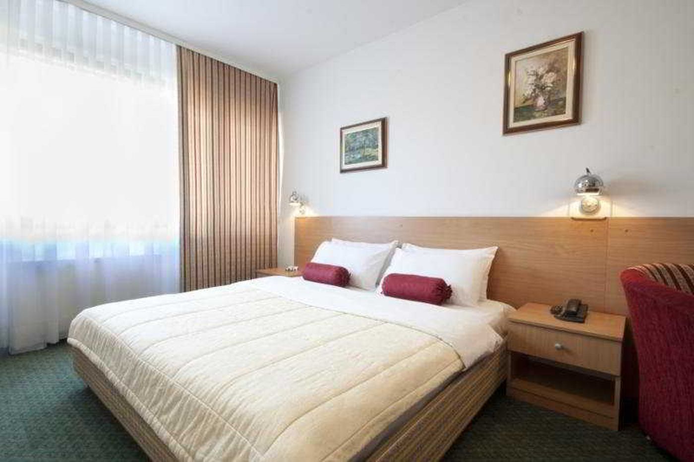 Grand Sarajevo-Bosnia & Herzegovina-SARAJEVO-Room-7