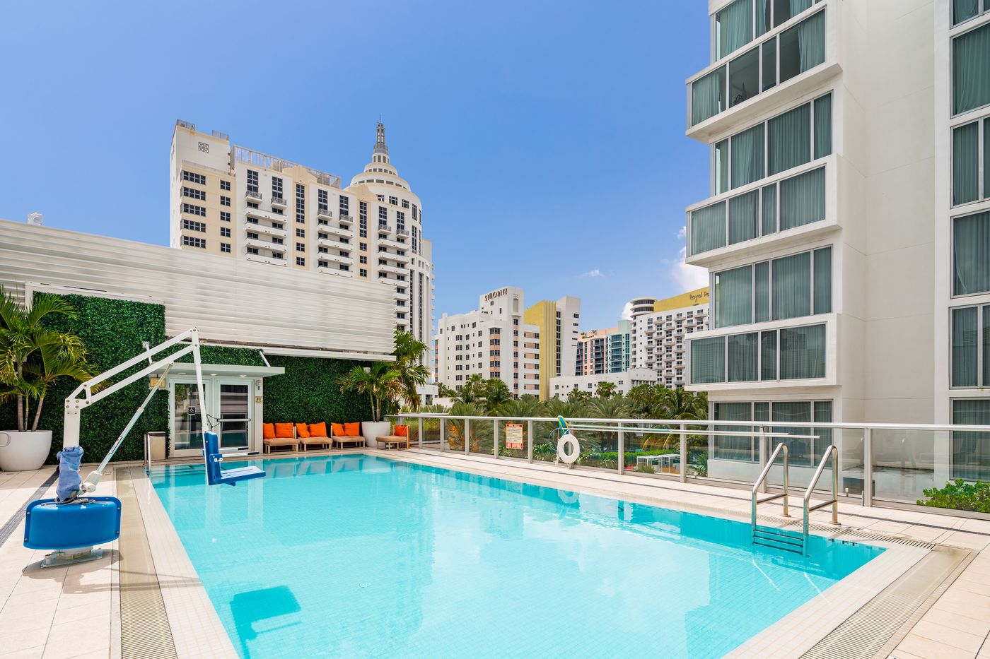 Iberostar Waves Berkeley Shore