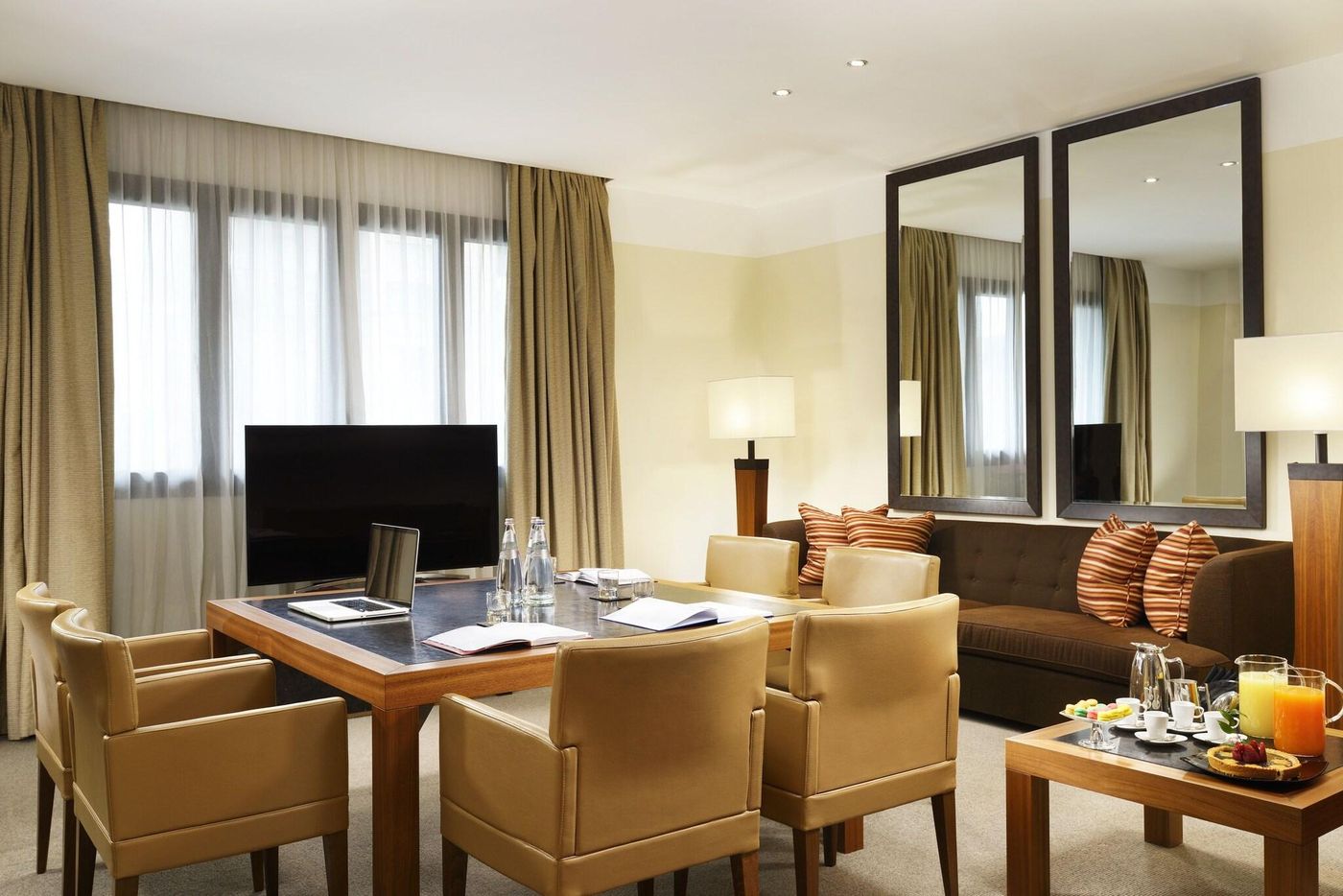 Milan-Suite-Hotel-Room-18