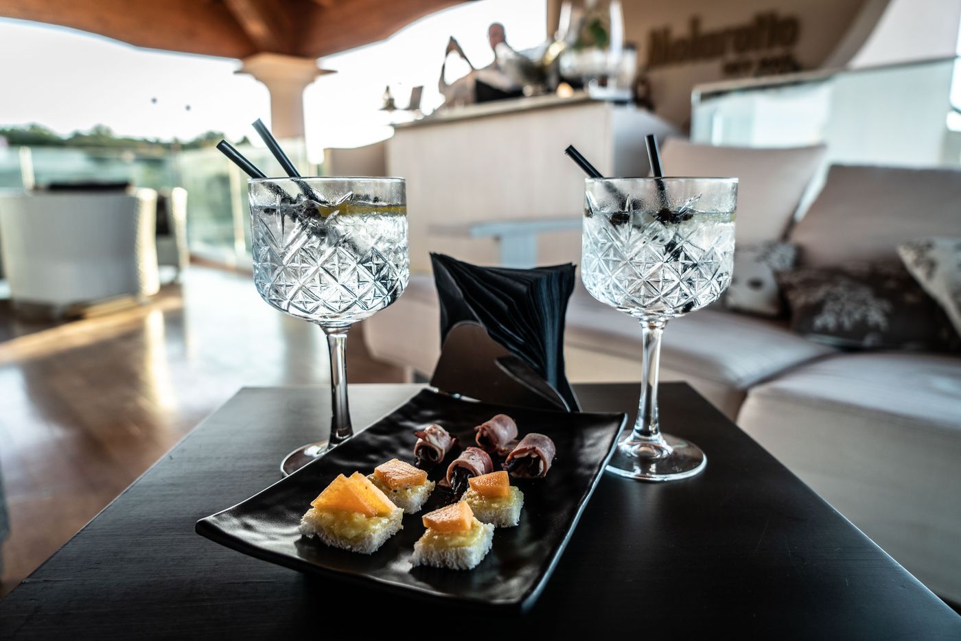 Grande-Baia-Resort-Hotel-Bar-35