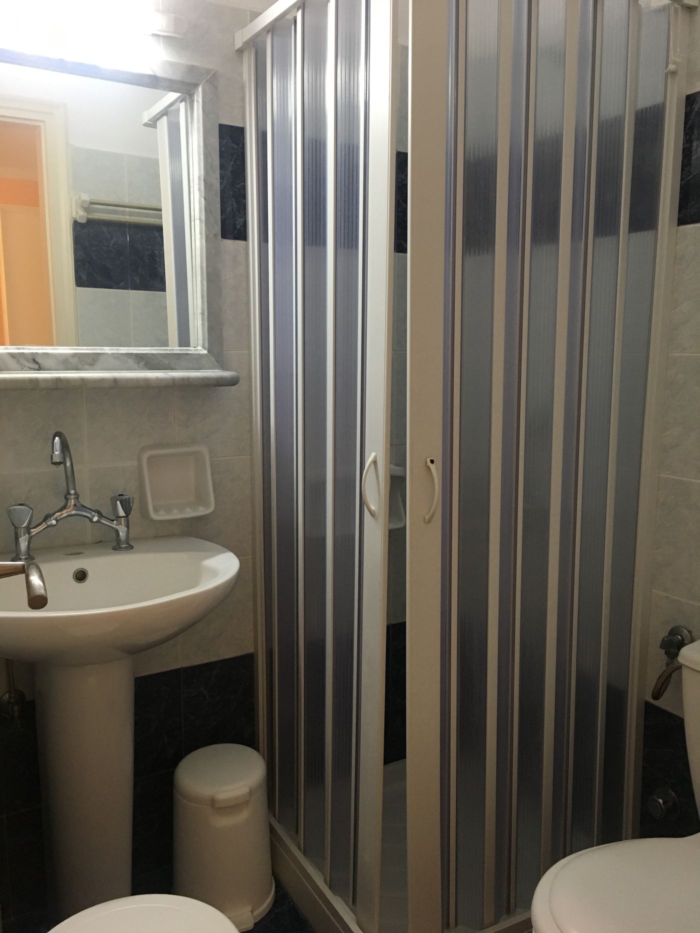 Avra-Santorini-Room-22