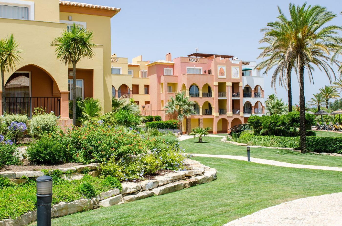 Jardim-da-Meia-Praia-General-view-6