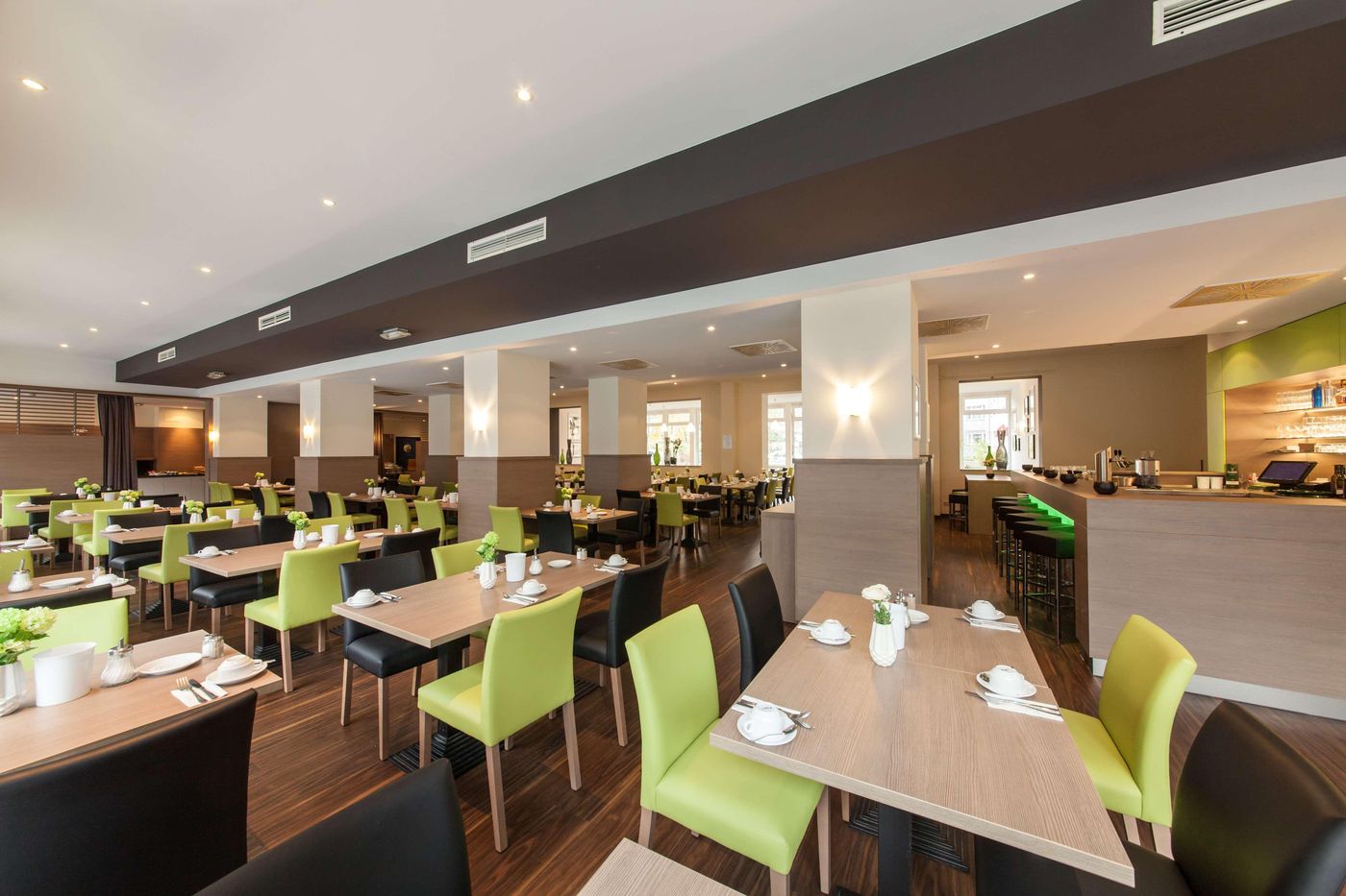 Hotel-Aldea-Berlin-Centrum-Restaurant-13