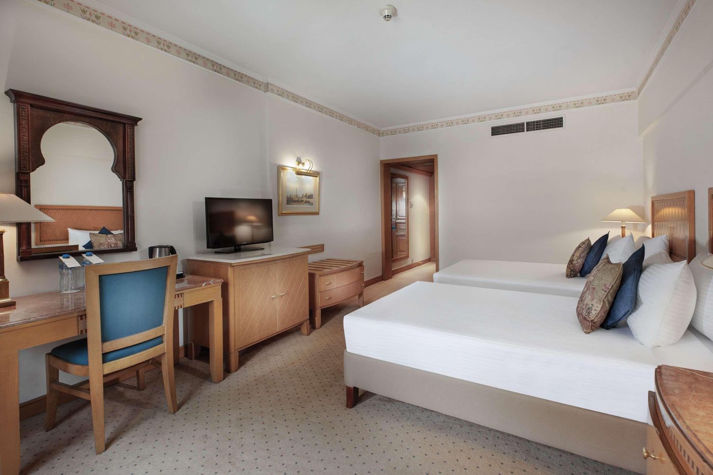 Steigenberger-Nile-Palace-Luxor-Room-48