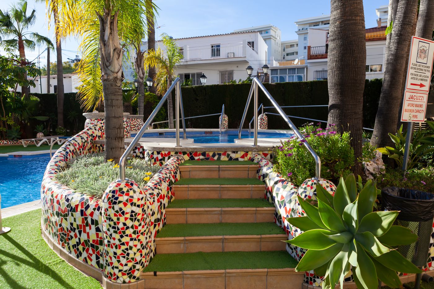 Mediterraneo-Real-Pool-1