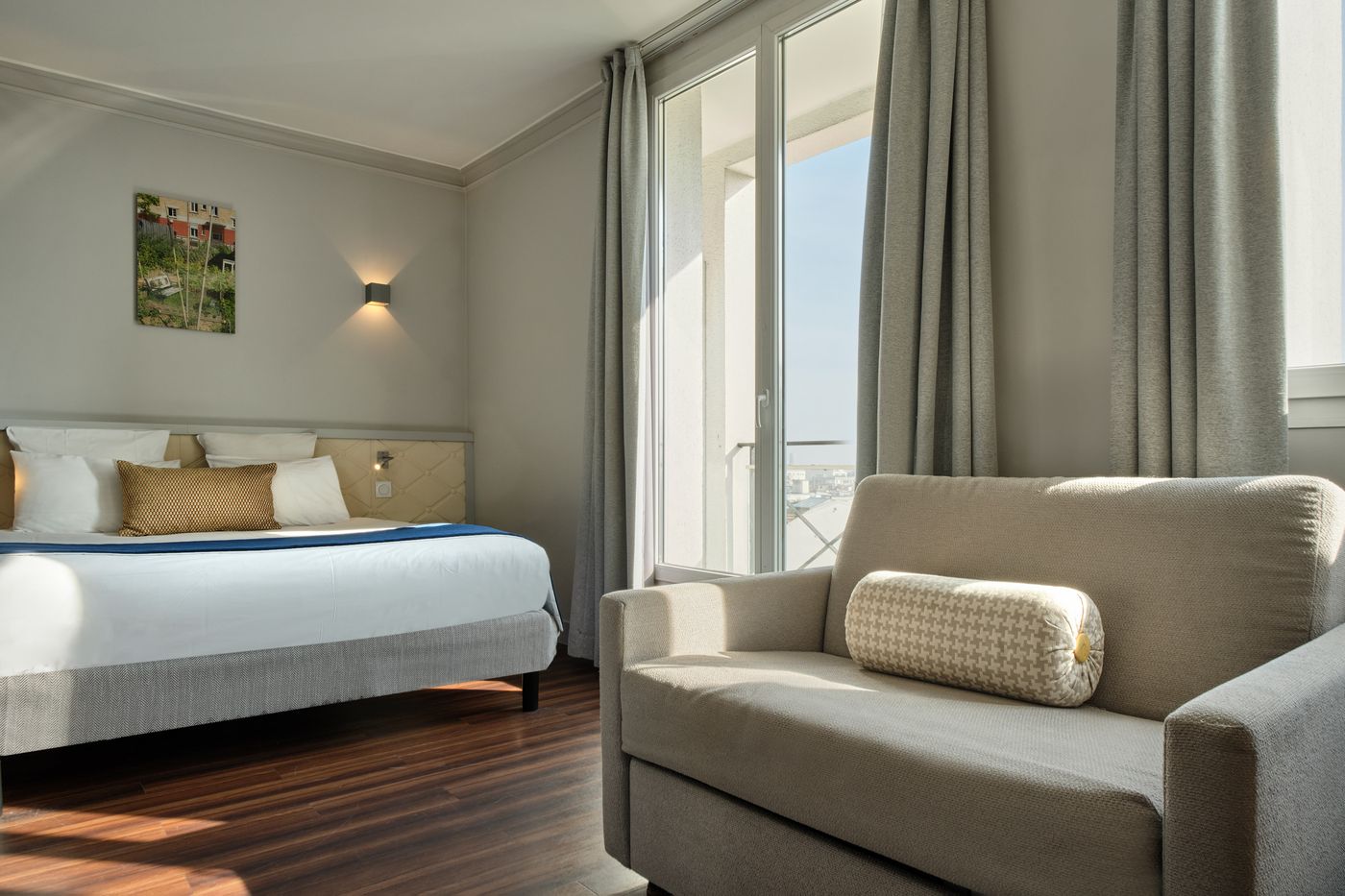 Hotel-Atrium-Room-27