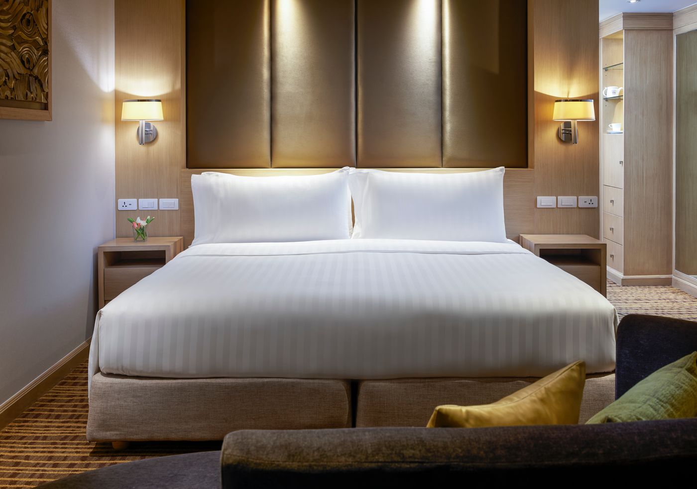 Amari-Watergate-Room-40