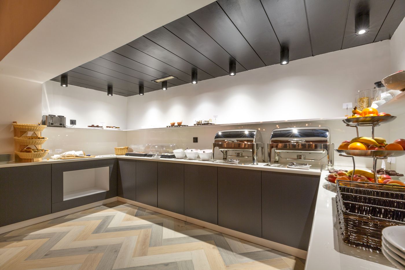 Capital Hotel Garni-Serbia-Belgrade-General view-8