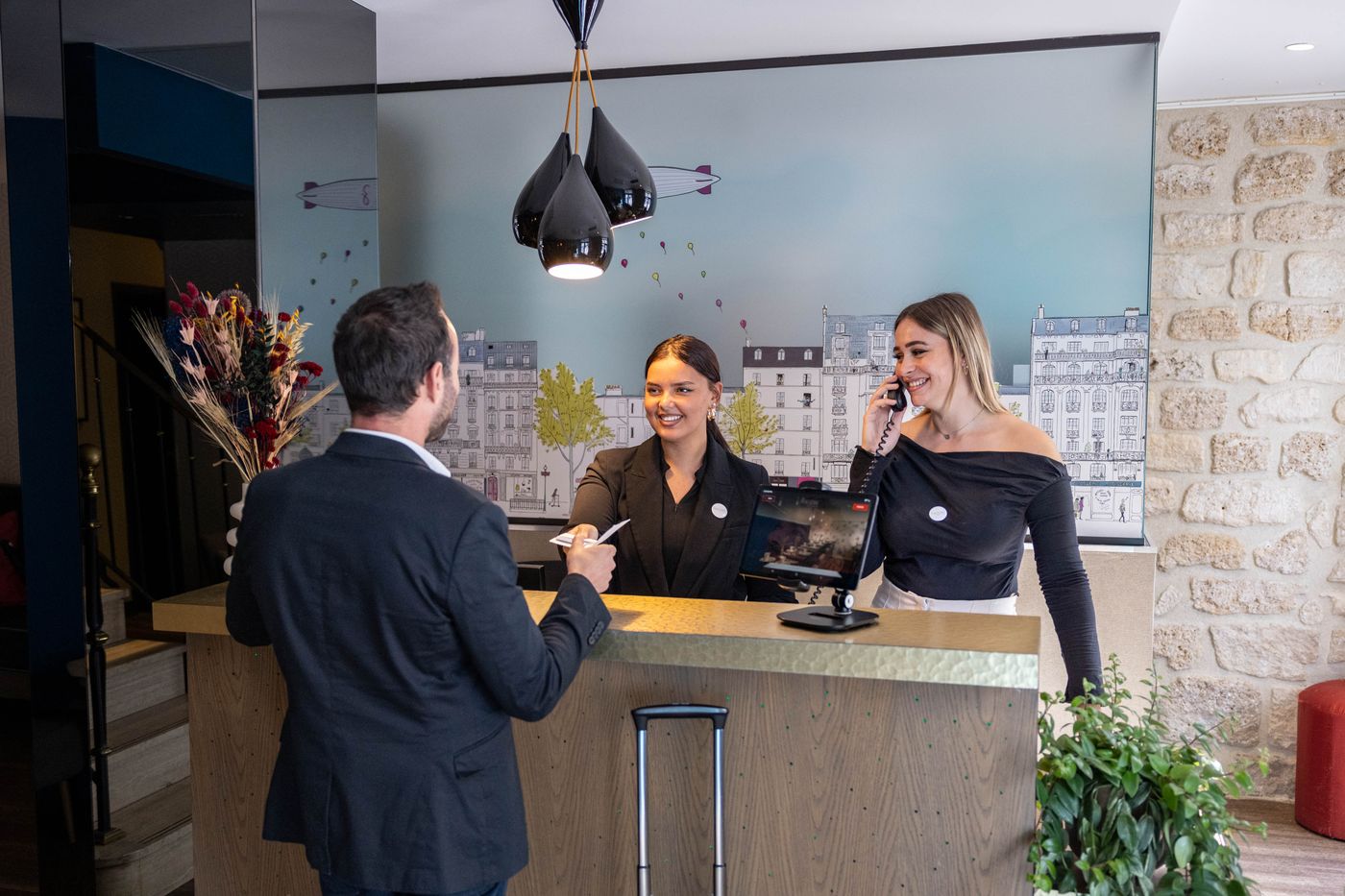 Hotel-La-Parizienne-General-view-9