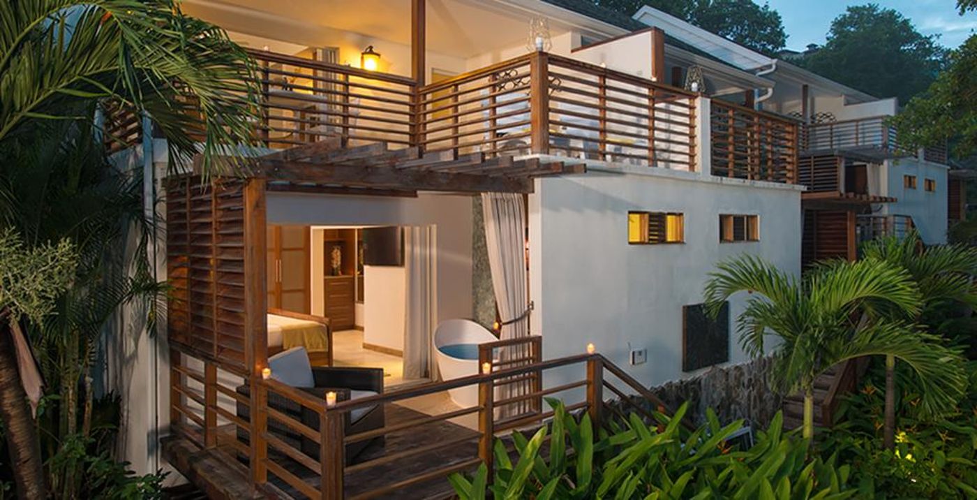 Sandals Regency La Toc