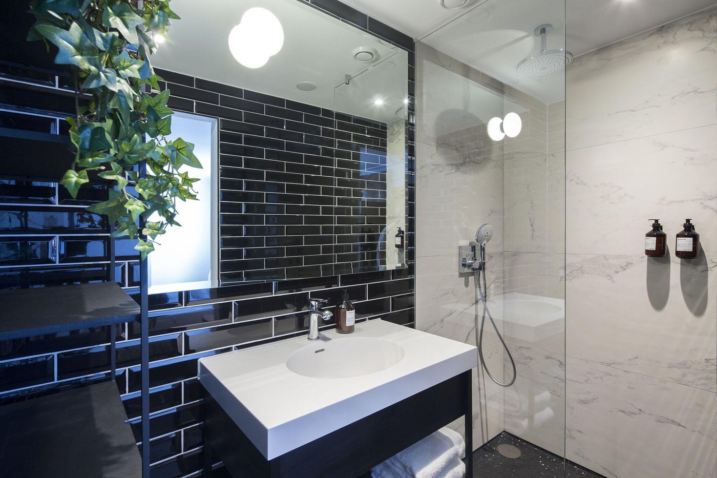 The-Highland-House-Room-27