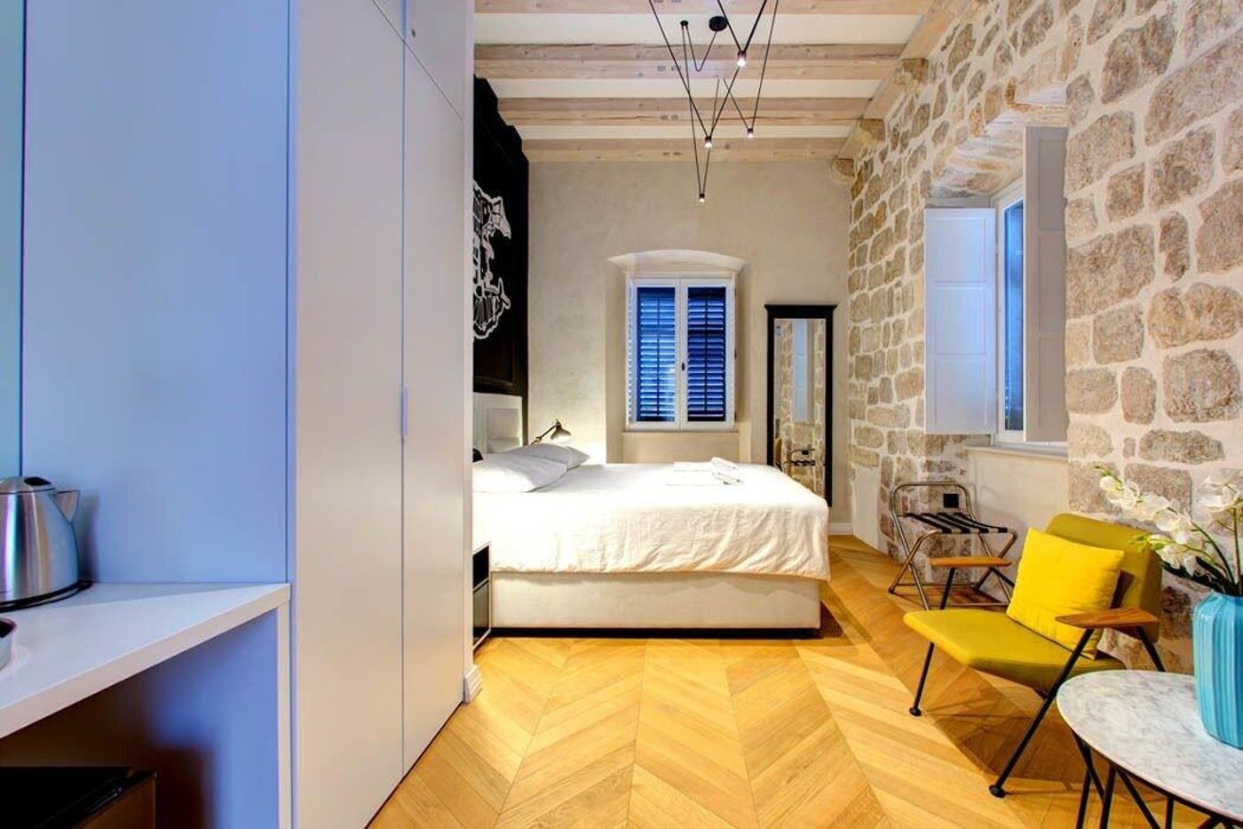 Guesthouse-Forty-Four-Room-16