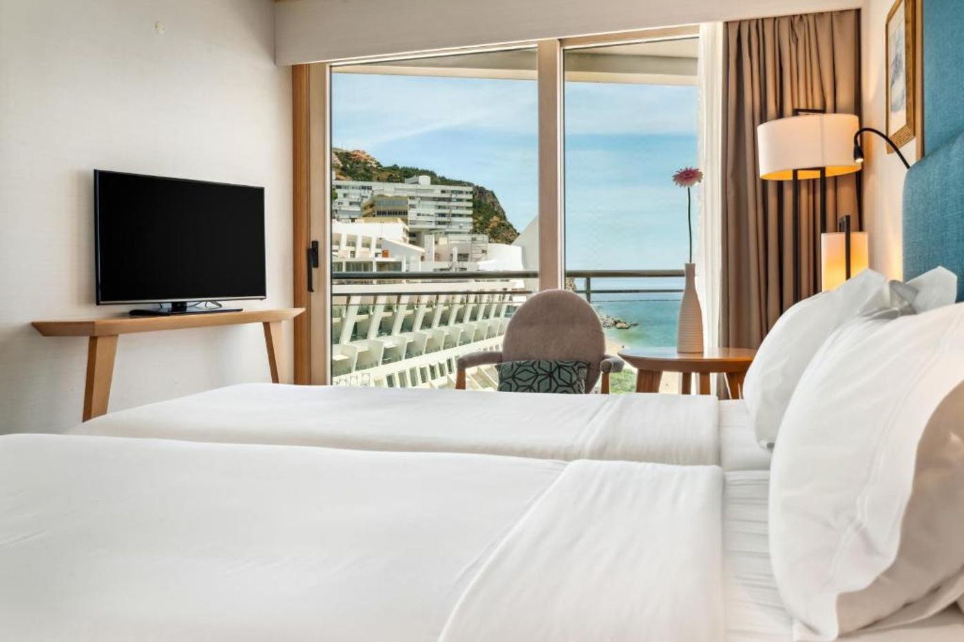 Sesimbra-Oceanfront-Hotel-Room-25