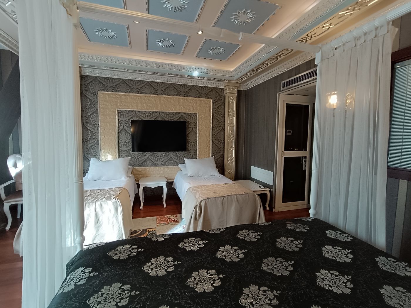 Golden-Horn-Sirkeci-Room-18