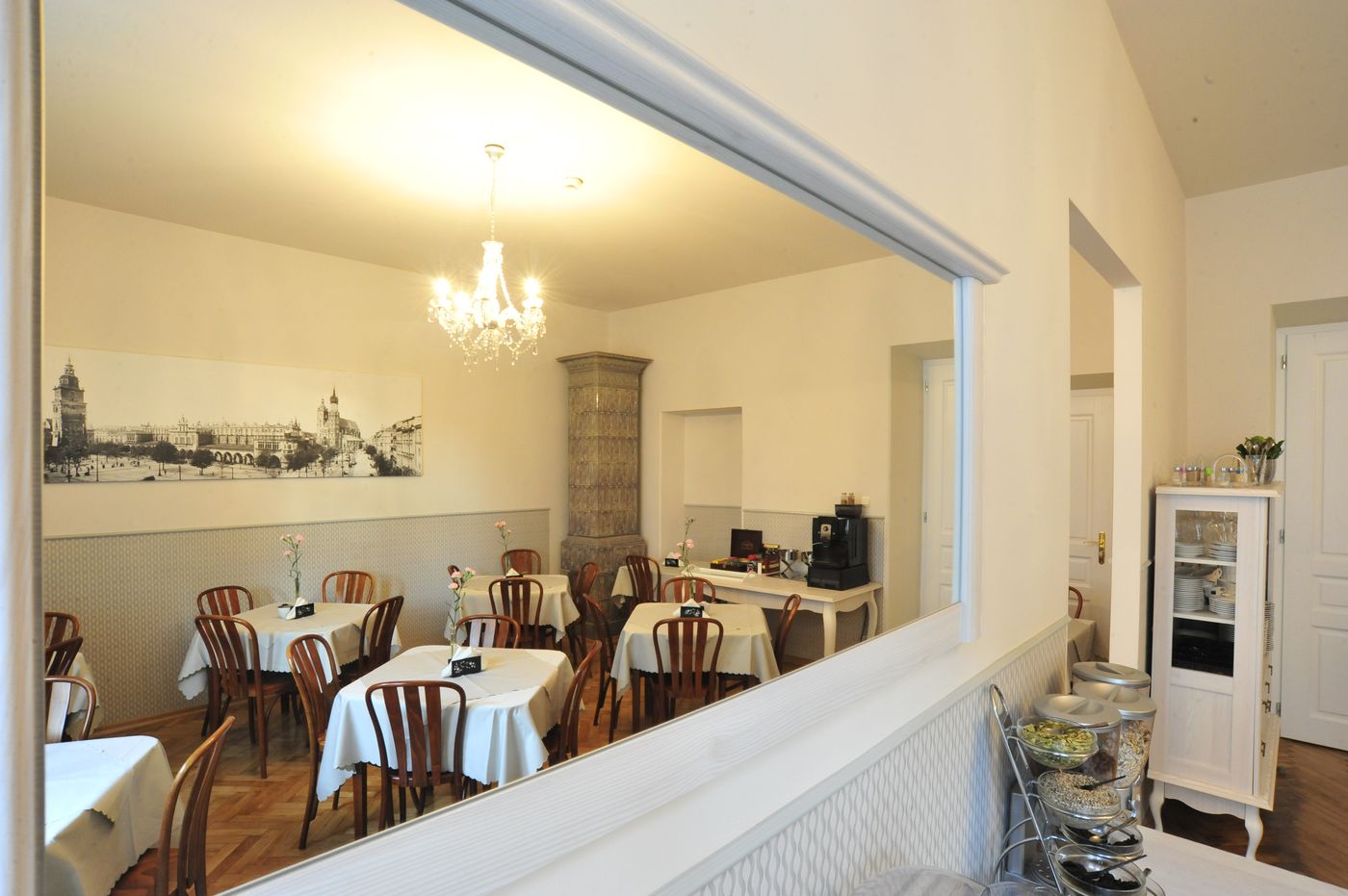 Kosmopolita-Rooms---Apartments-Restaurant-55