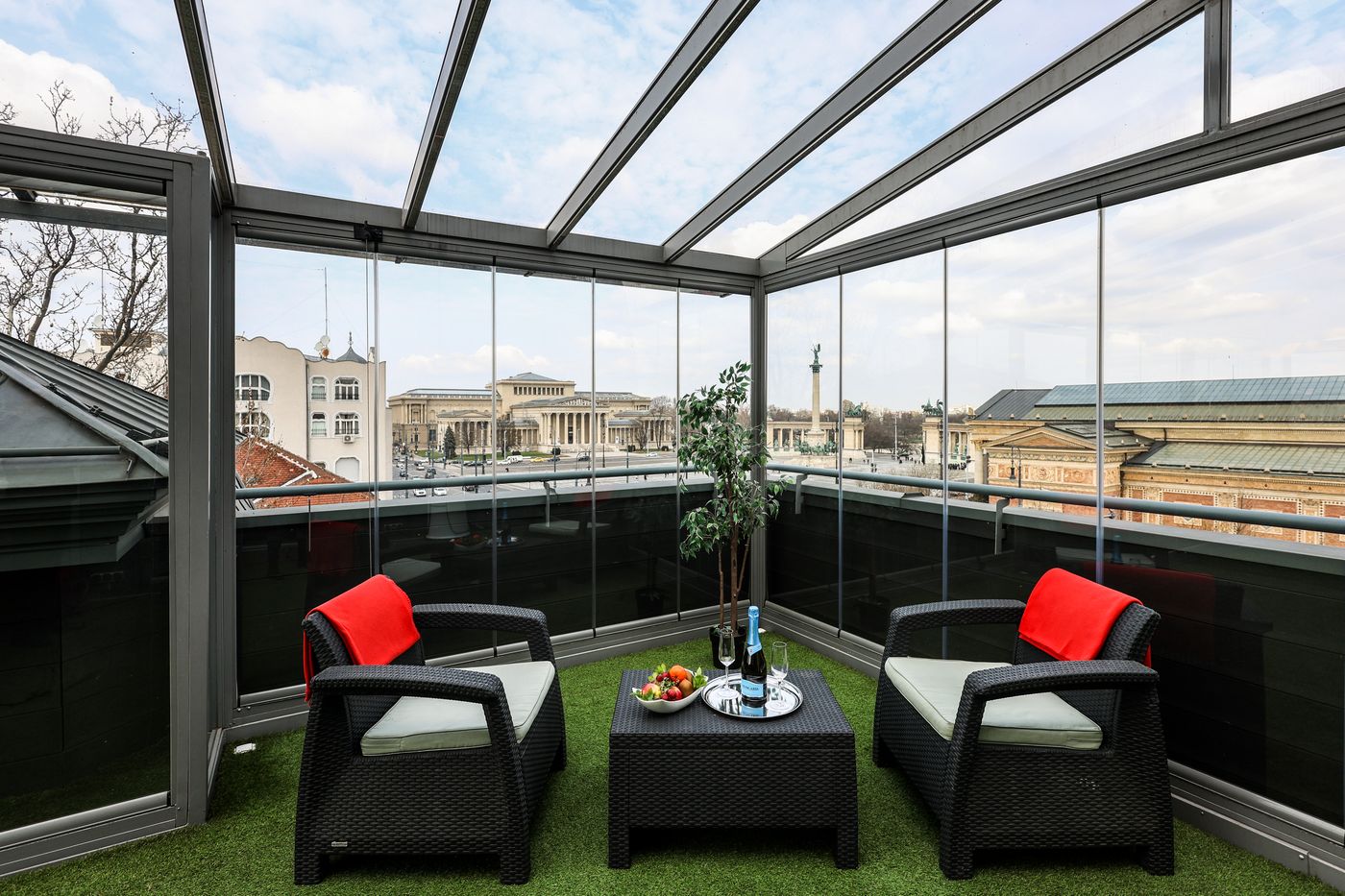 Mirage-Medic-Hotel-Room-20