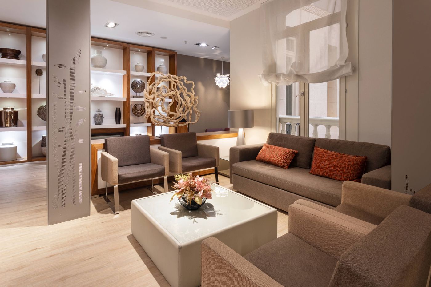 Catalonia-Atocha-Lobby-4