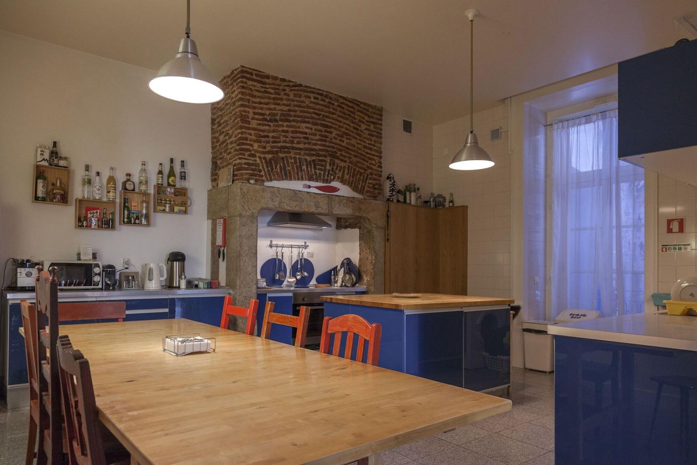 Lisbon Lounge Hostel-Portugal-Lisboa-Room-7