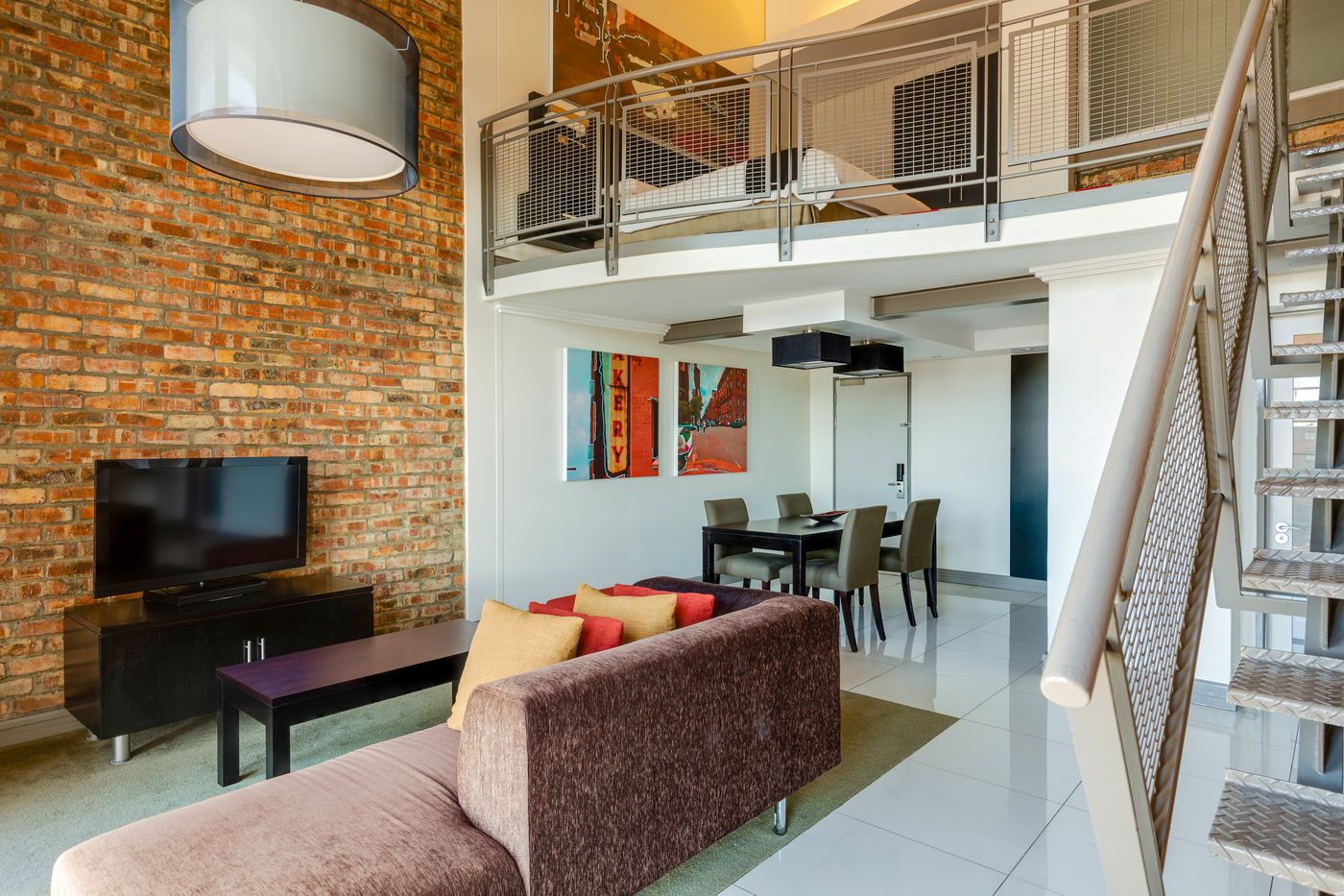 Garden-Court-Victoria-Junction-Hotel-Room-10