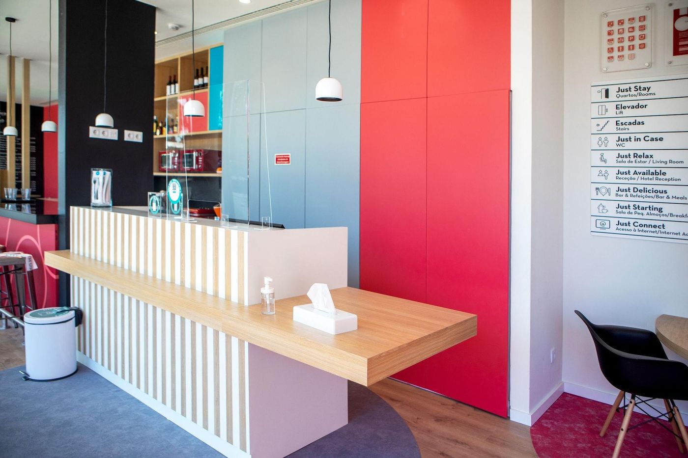 Stay-Hotel-Lisboa-Aeroporto-Lobby-14