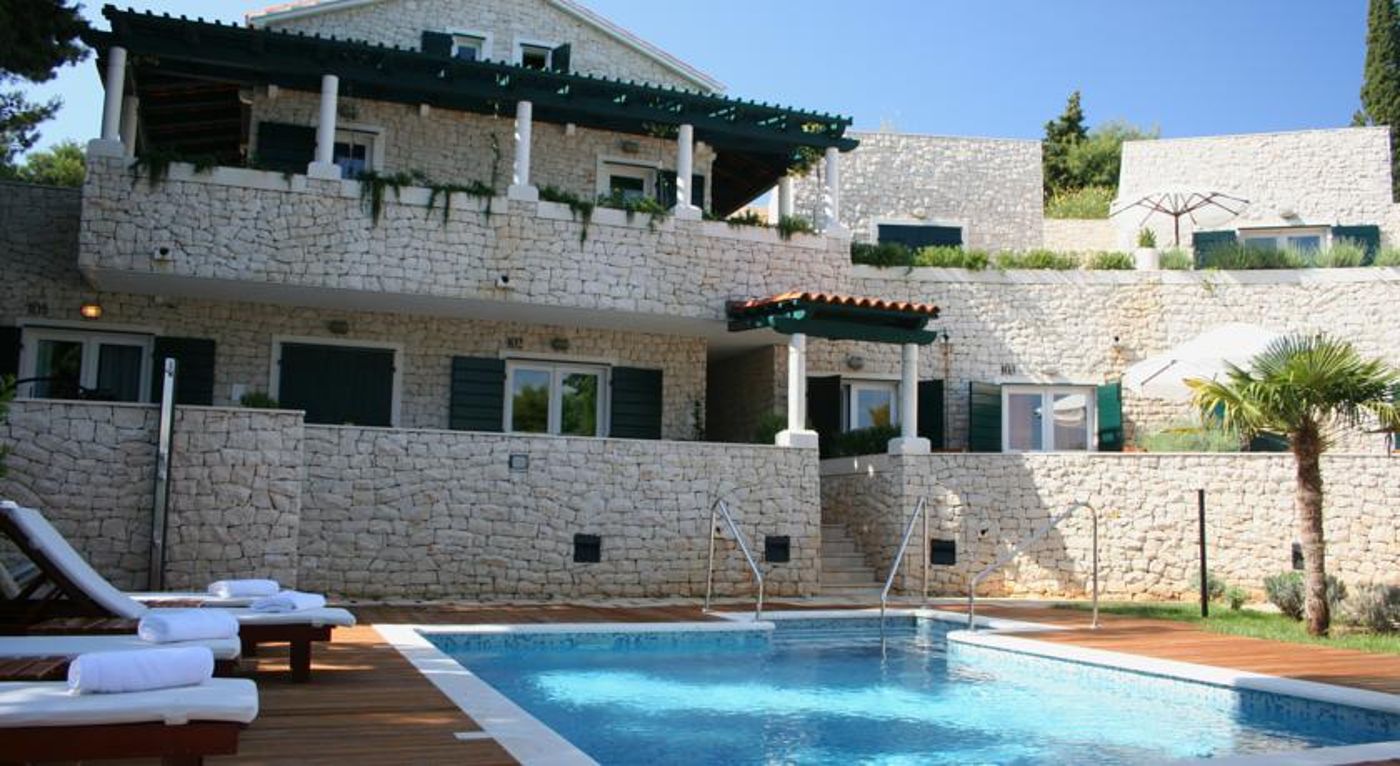 Bracka Perla - Adults Only