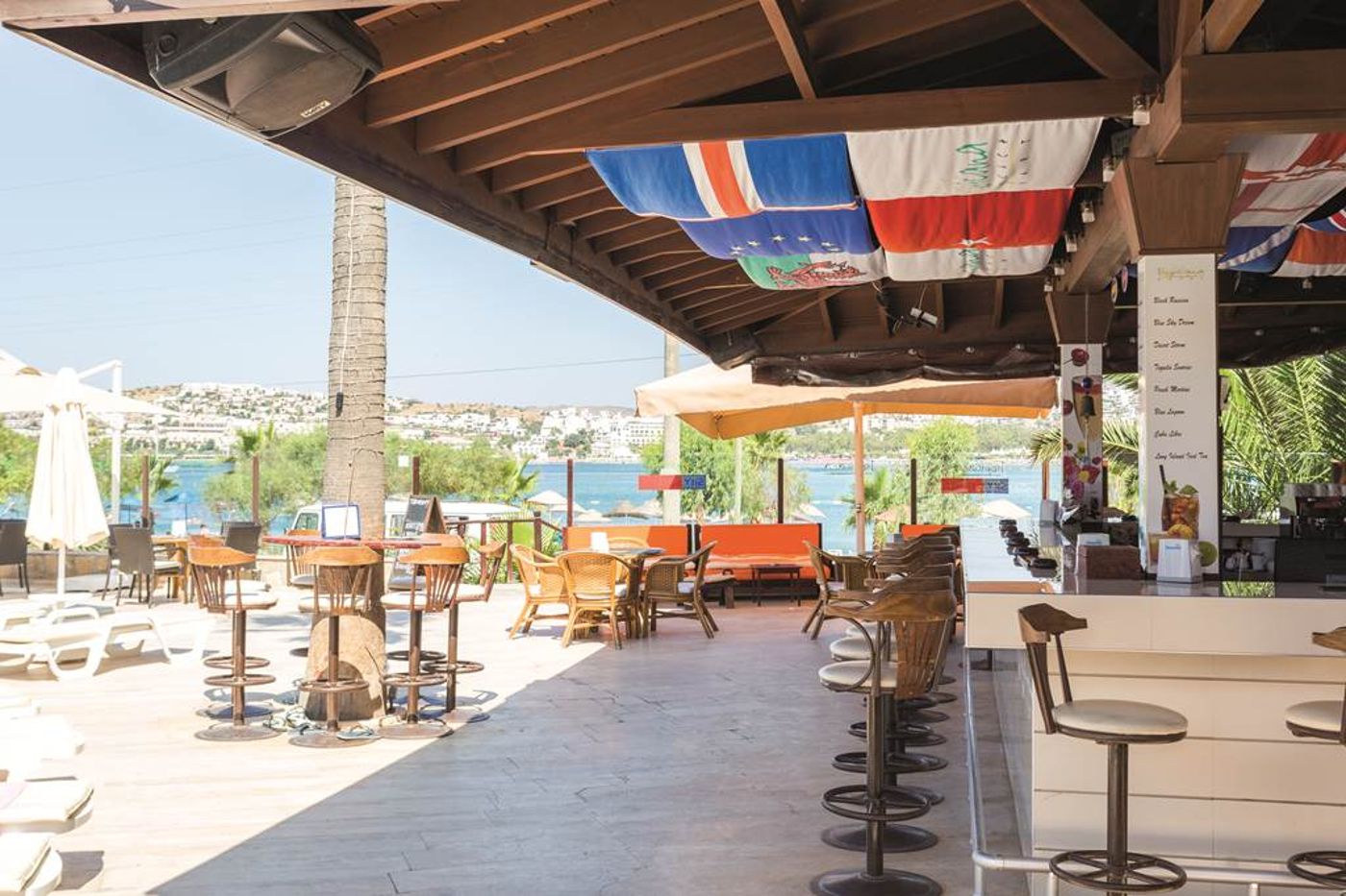 Tropicana Beach Apartments