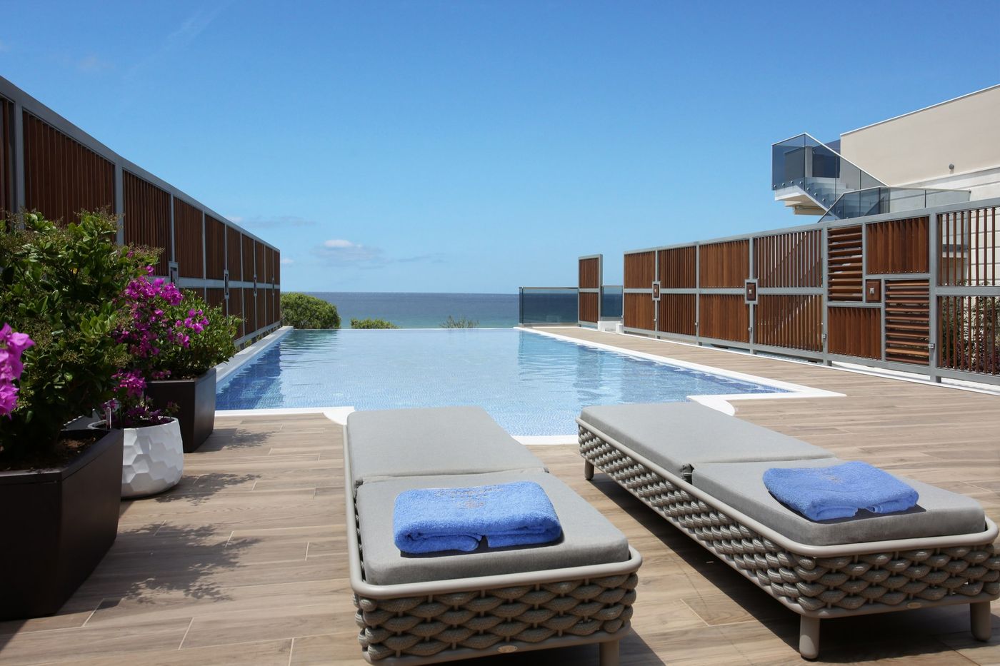 Pomegranate-Spa-Pool-8