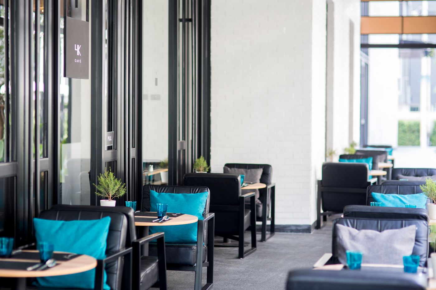 Cross-Vibe-Bangkok-Sukhumvit-Restaurant-18