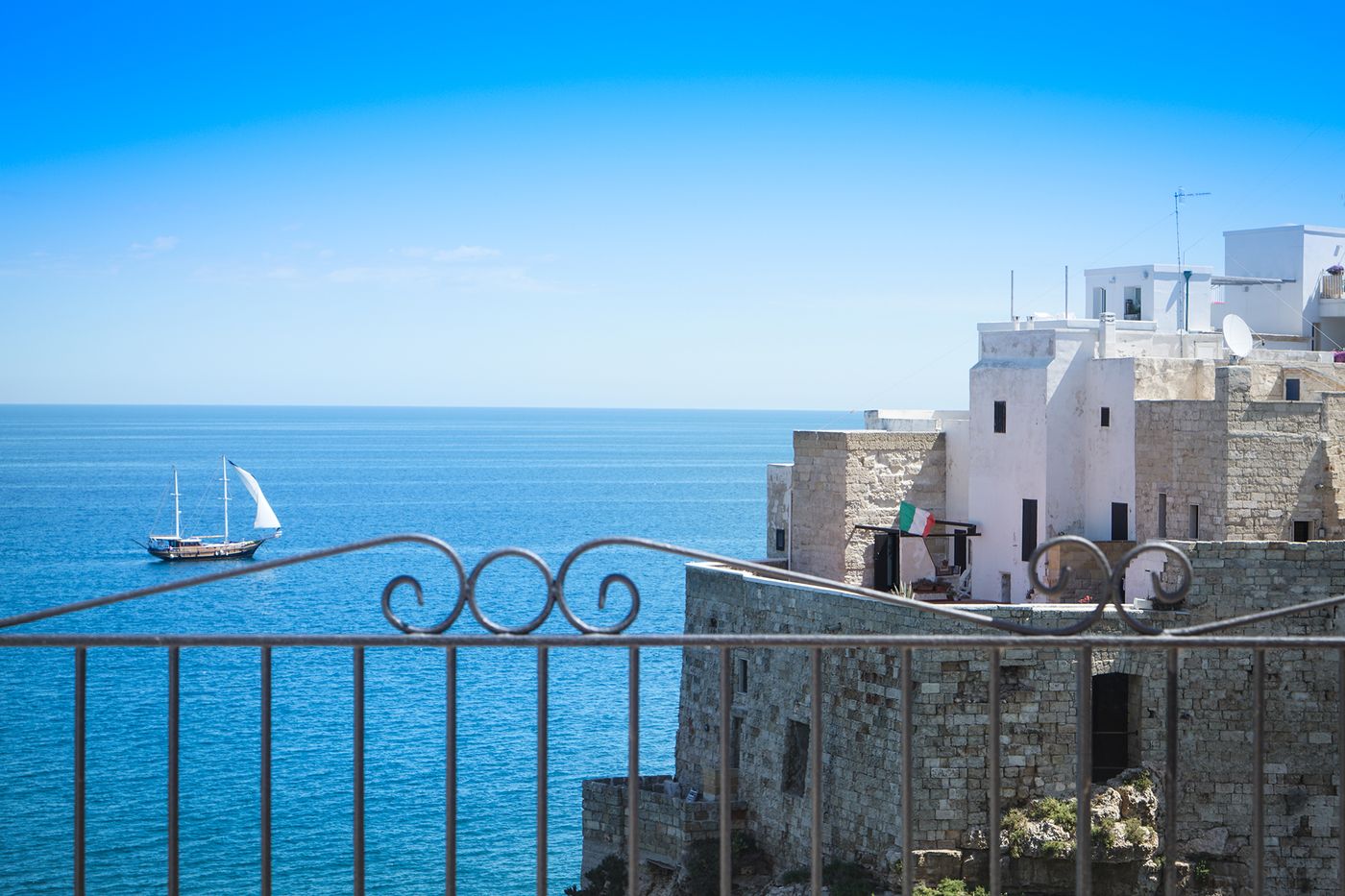 Covo Dei Saraceni-Italy-POLIGNANO A MARE-General view-2