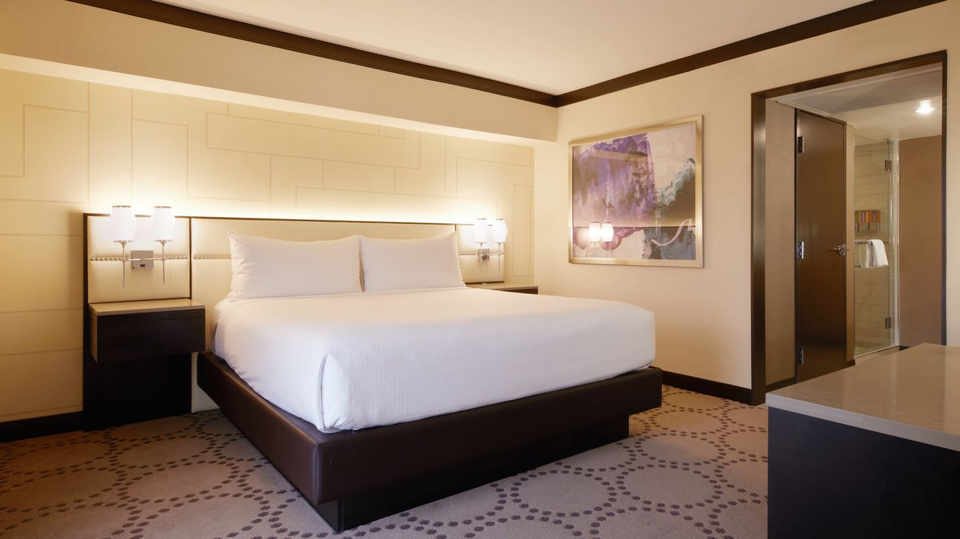 Harrah-s-Las-Vegas-Casino---Hotel-Room-38