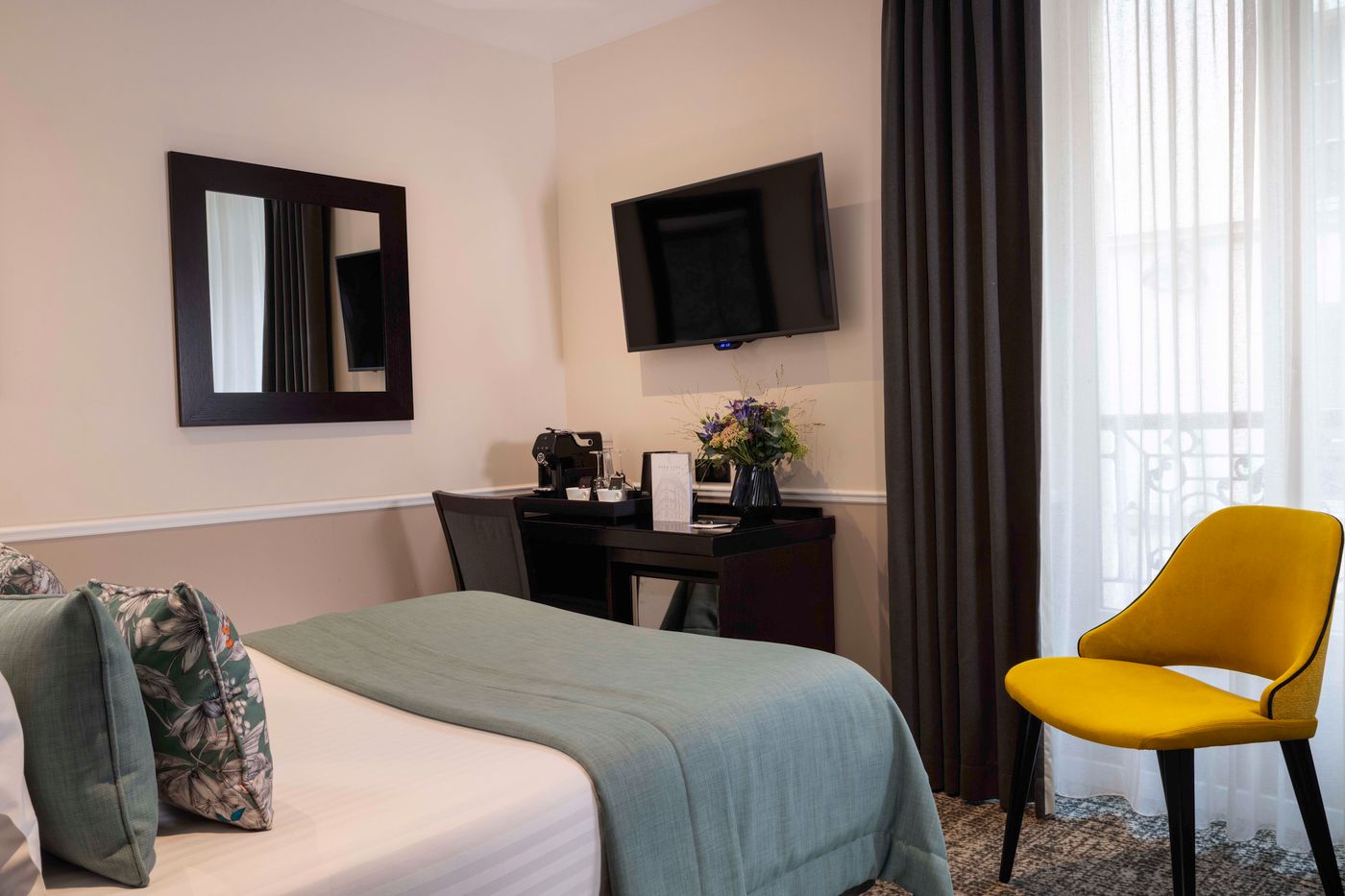 Park-Lane-Paris-Room-39
