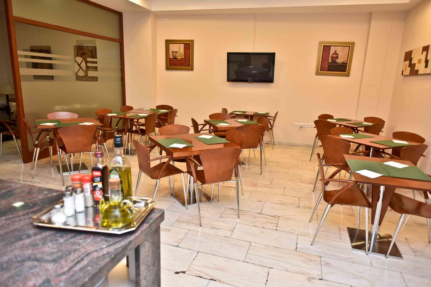 Adsubia-Restaurant-26