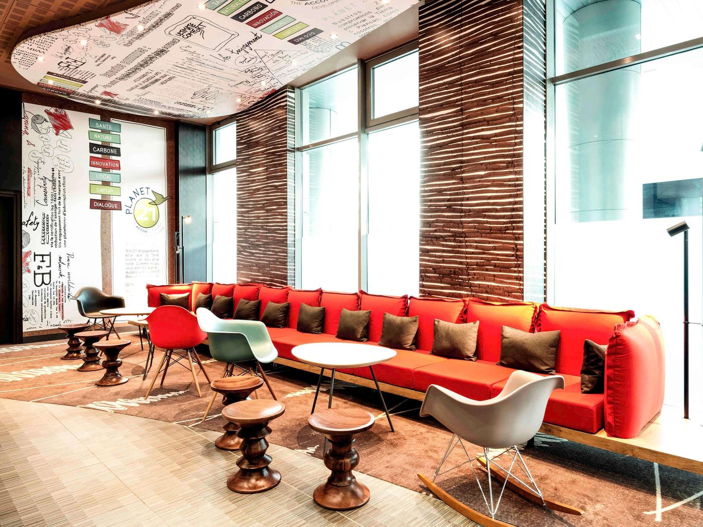 Ibis-Warszawa-Centrum-General-view-14