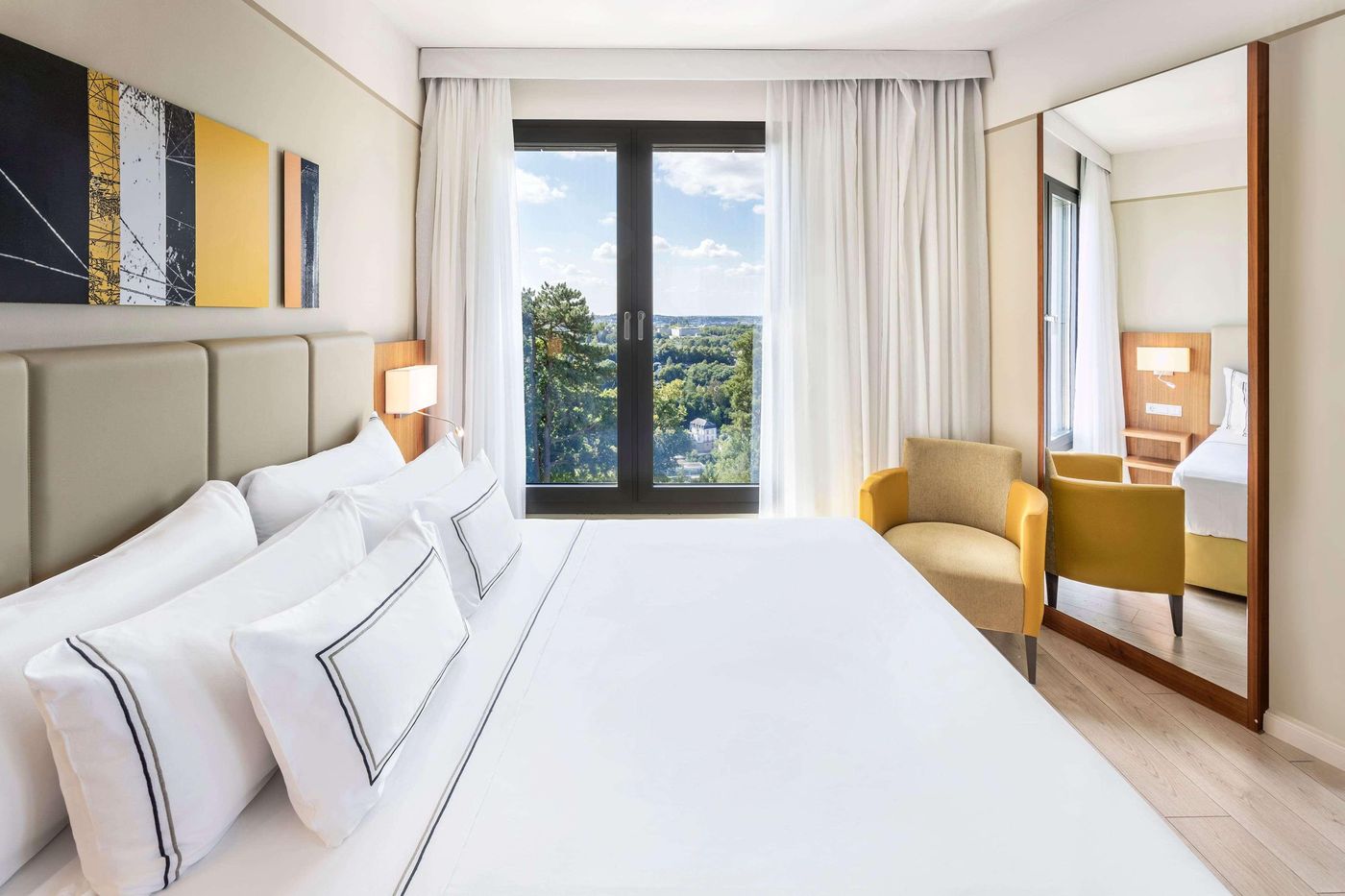 Melia-Luxembourg-Room-35