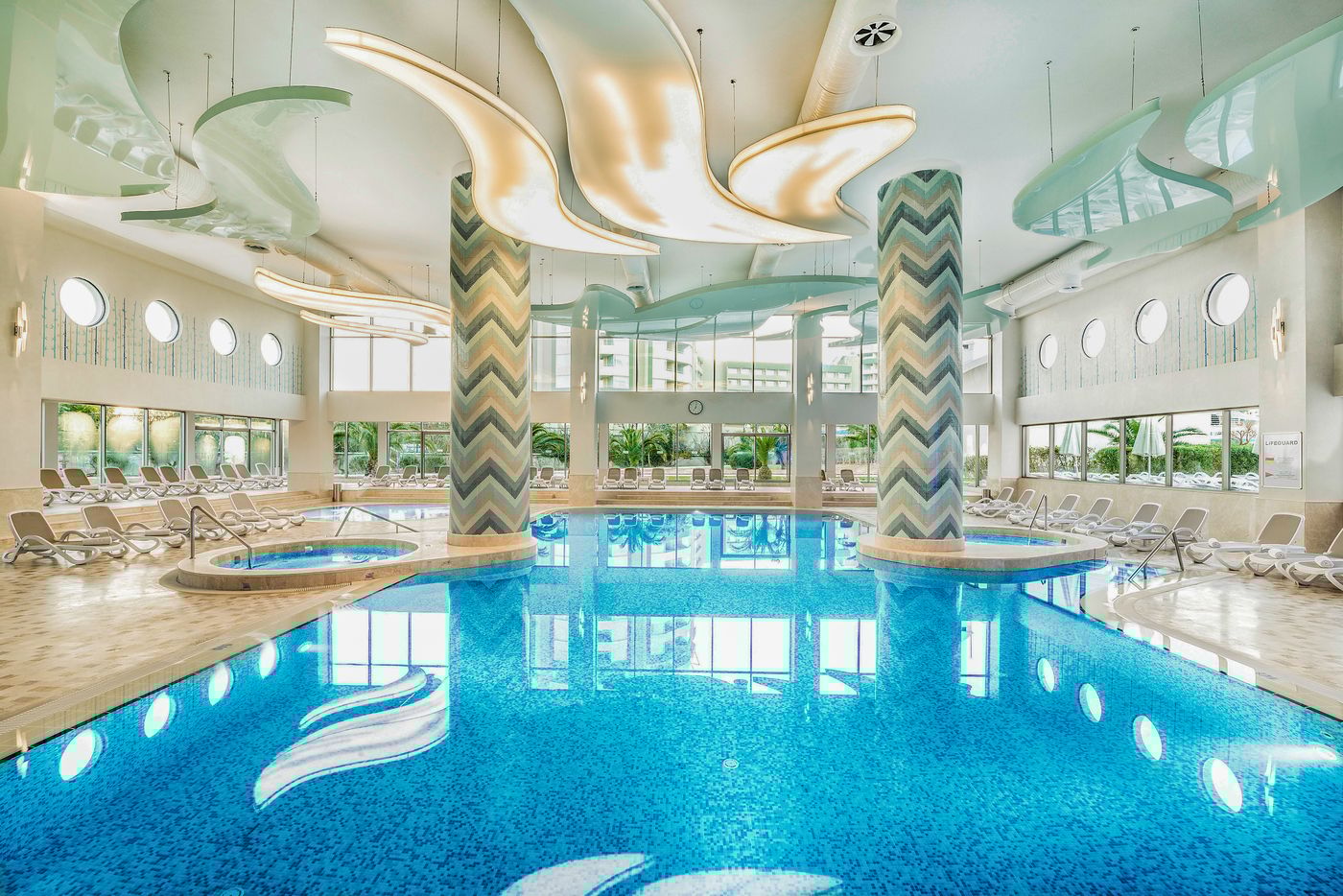 Titanic-Deluxe-Lara-Pool-74