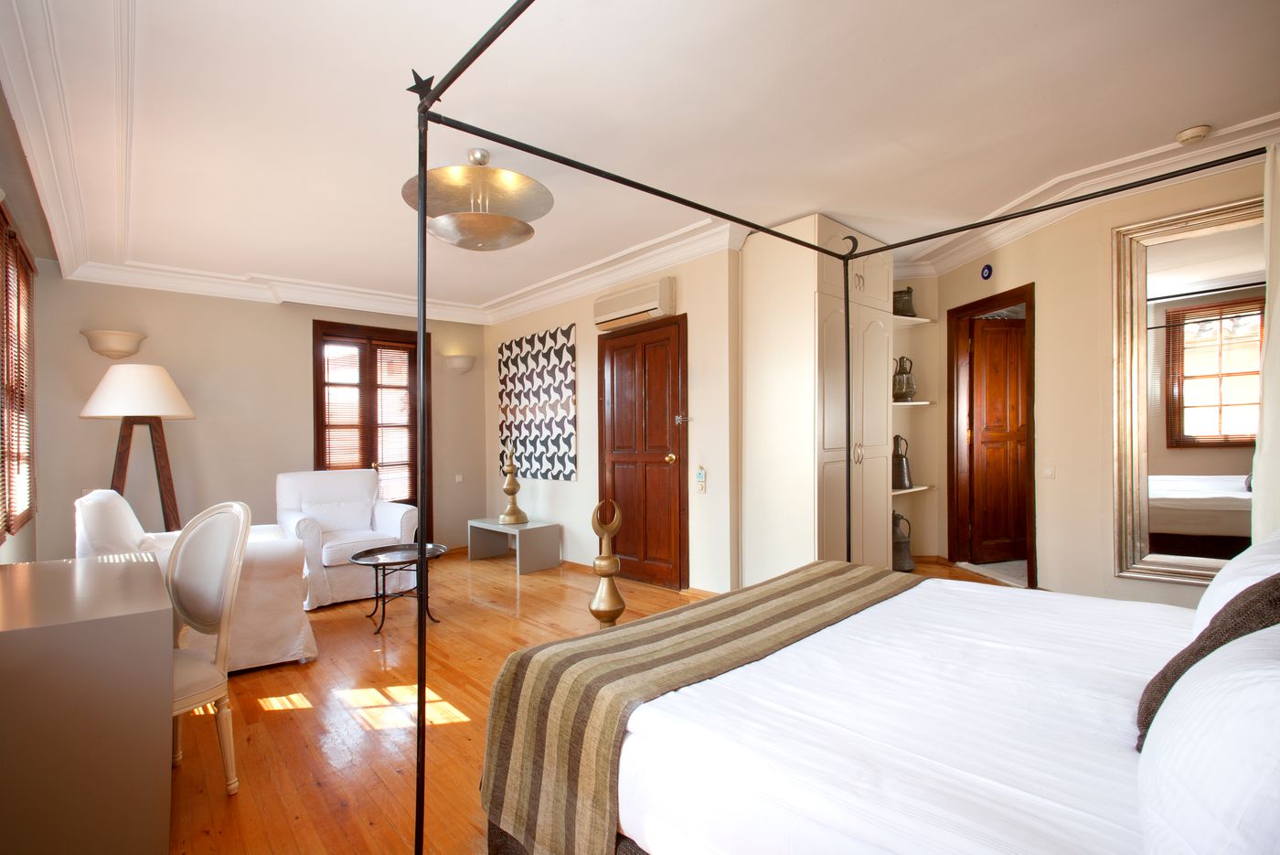 ALP-PASA-BOUTIQUE-HOTEL-OLD-TOWN-Room-13