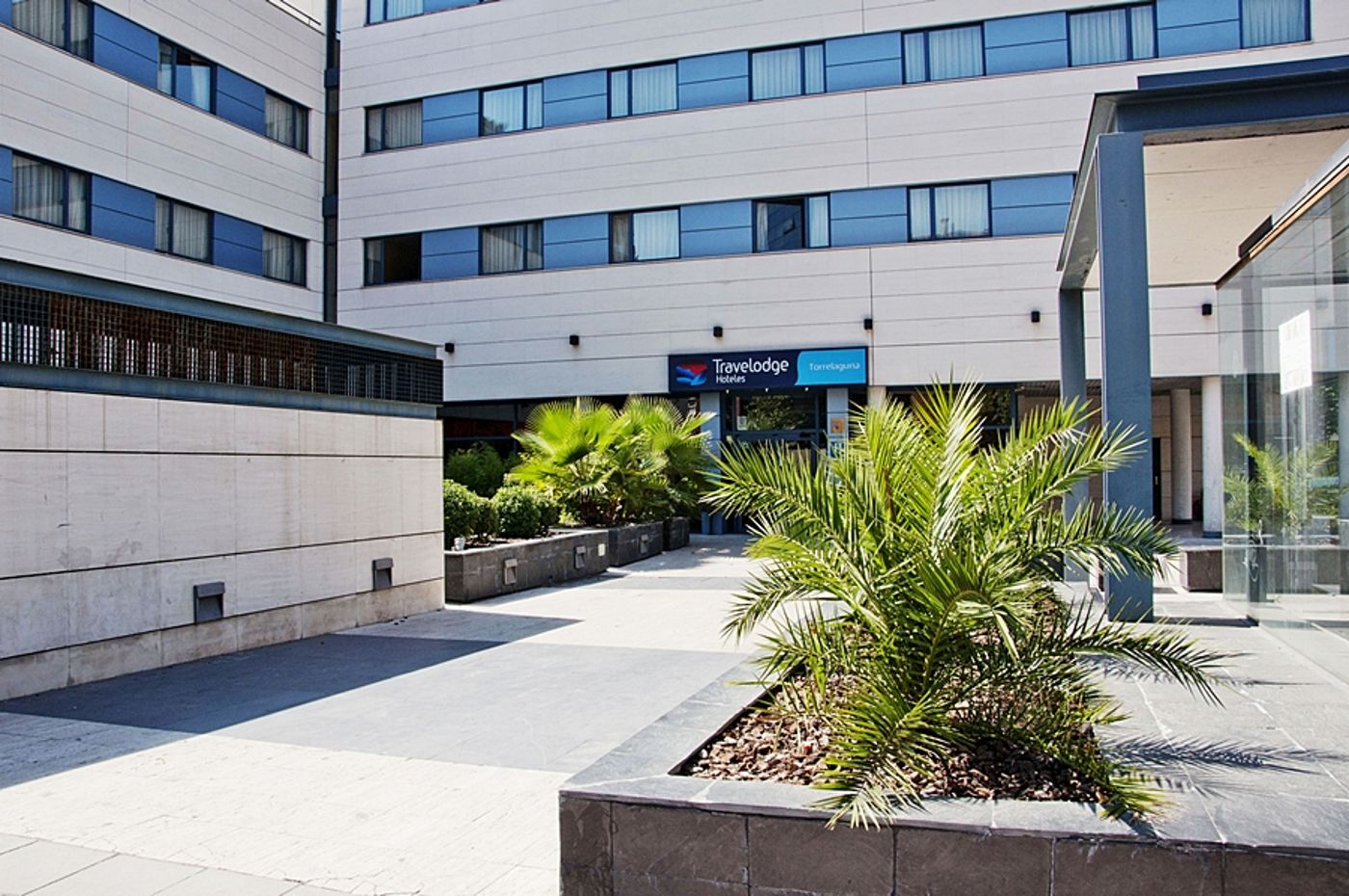 Travelodge-Torrelaguna-General-view-2