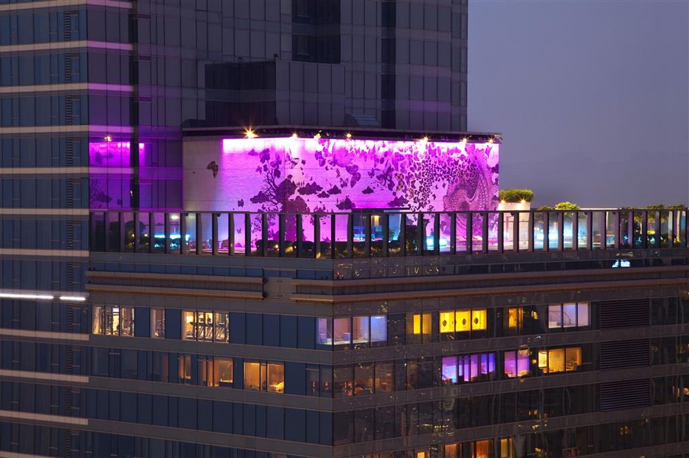 W-Hong-Kong-General-view-91