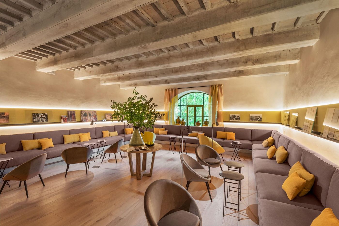 Badia-Di-Pomaio-Conferences-8